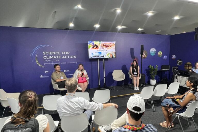 Investigadores chilenos en COP30 presentan proyecto para recuperar suelos degradados