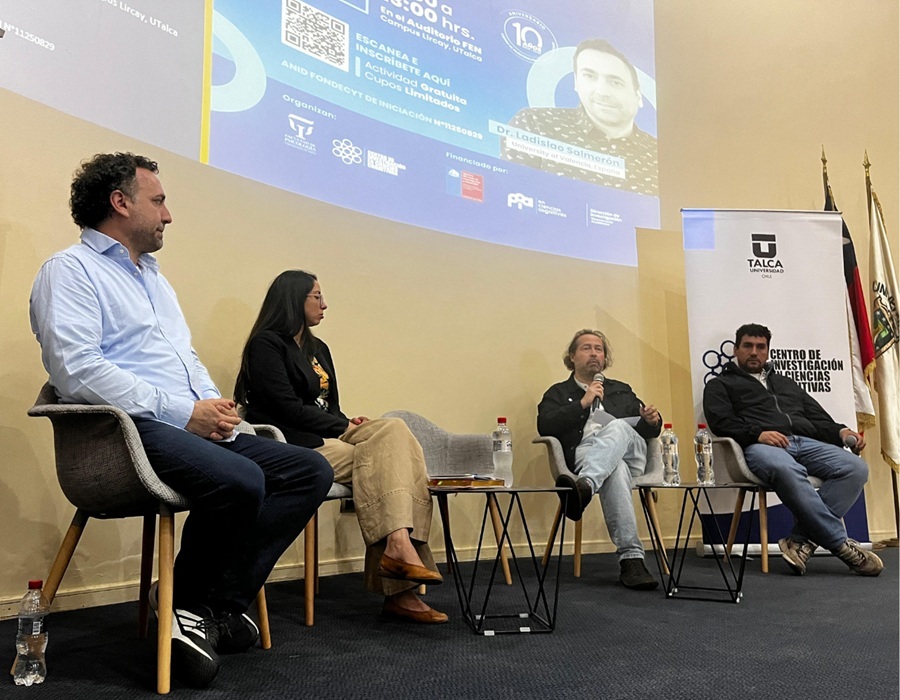 Instancia organizada por la Facultad de Psicología reunió a comunidad académica, docentes y estudiantes para reflexionar sobre los desafíos del aprendizaje en contextos digitales.