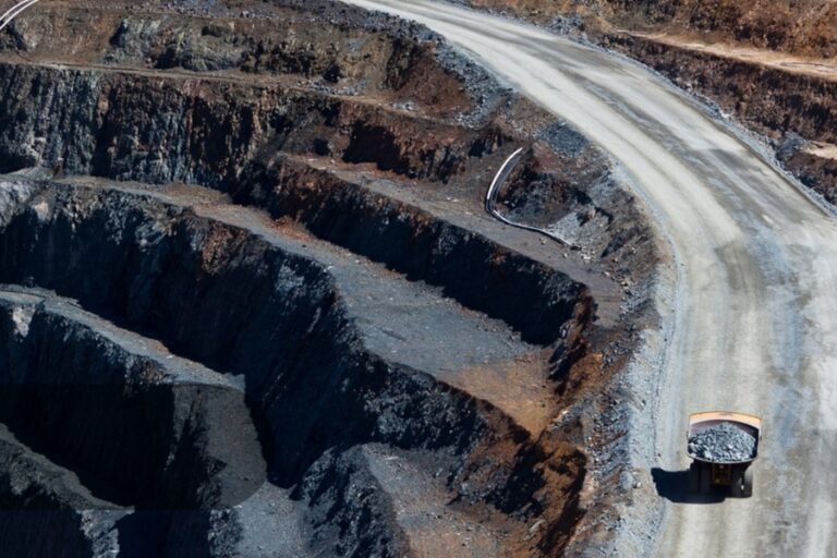 Evento académico permitió reflexionar sobre las relaciones entre la comunidad y el sector privado